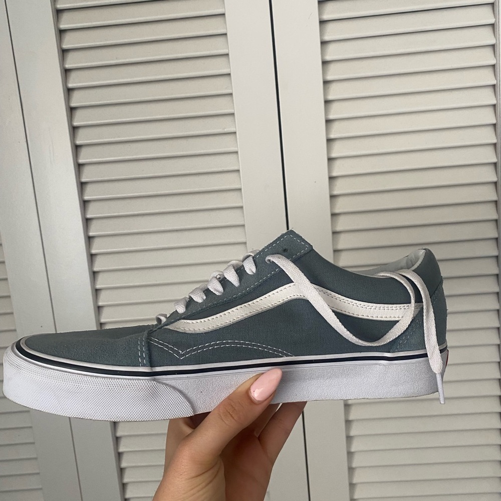 COPY - NEVER WORN!! womens 11 light blue/grey vans
